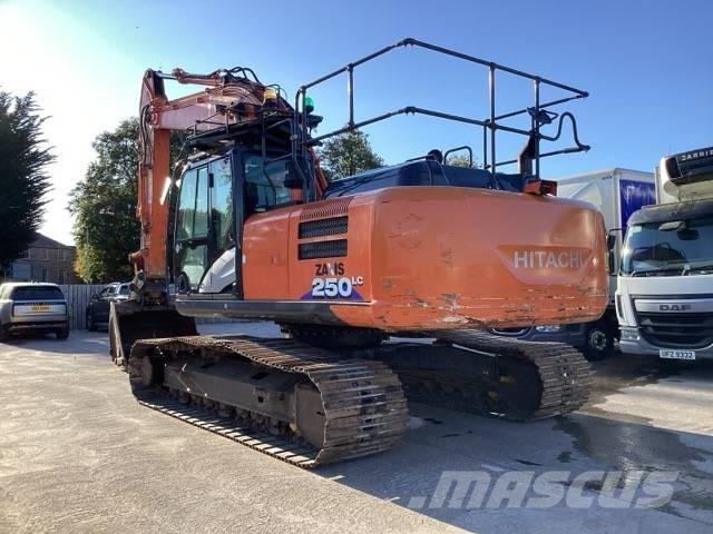 Hitachi ZX 210 LC-6 Vikšriniai ekskavatoriai