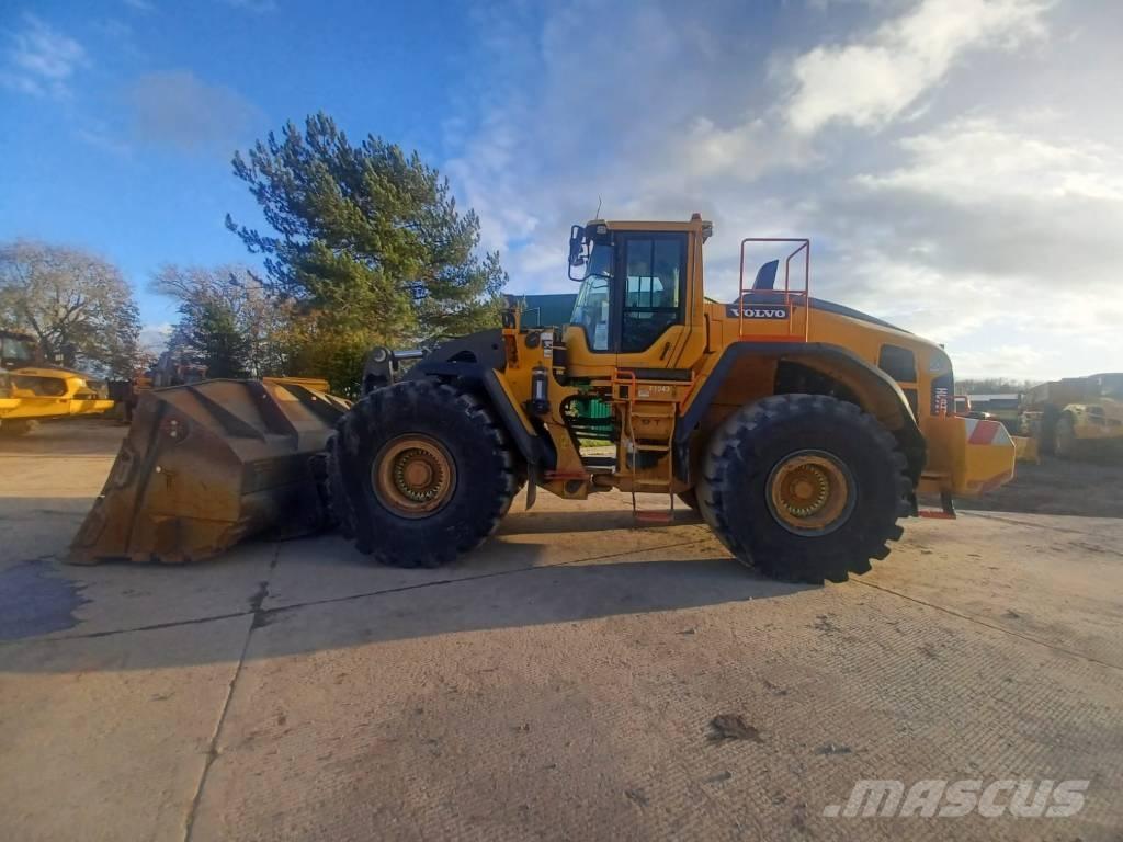 Volvo L 260 H Naudoti ratiniai krautuvai