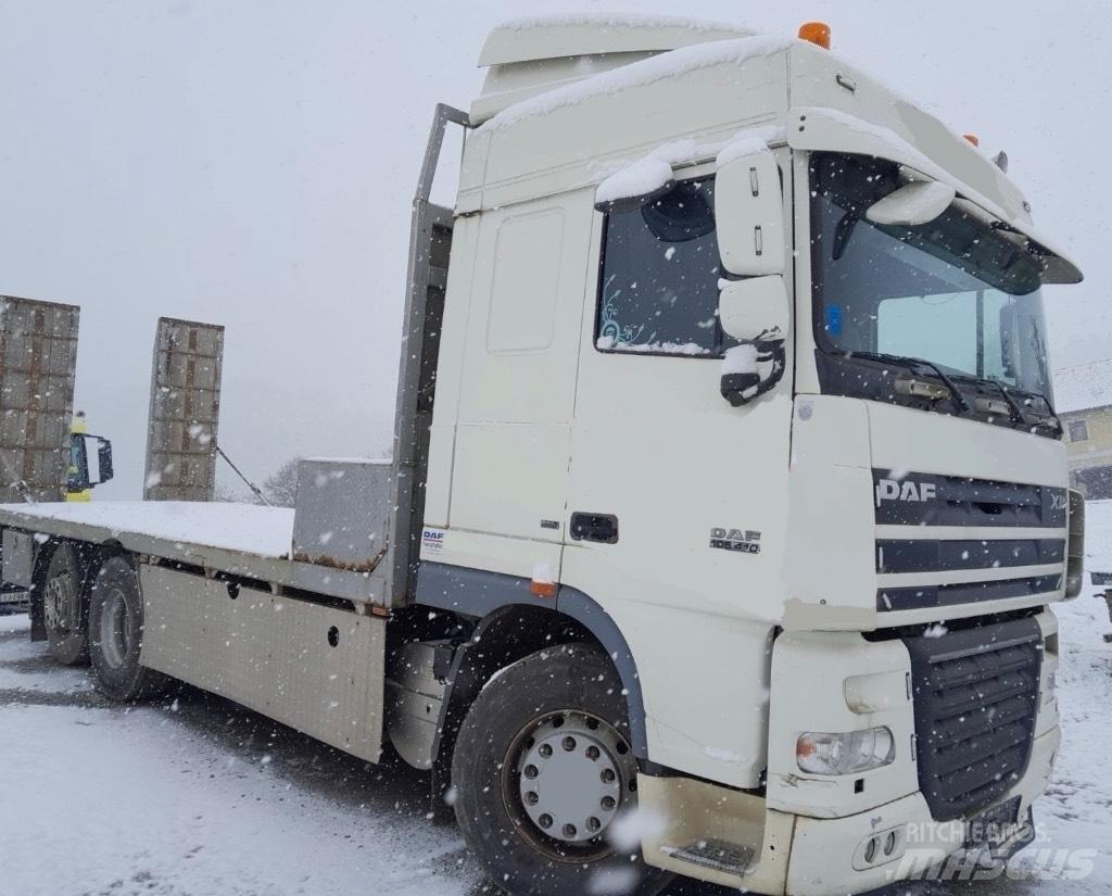 DAF XF 105 Priekabos su tentu