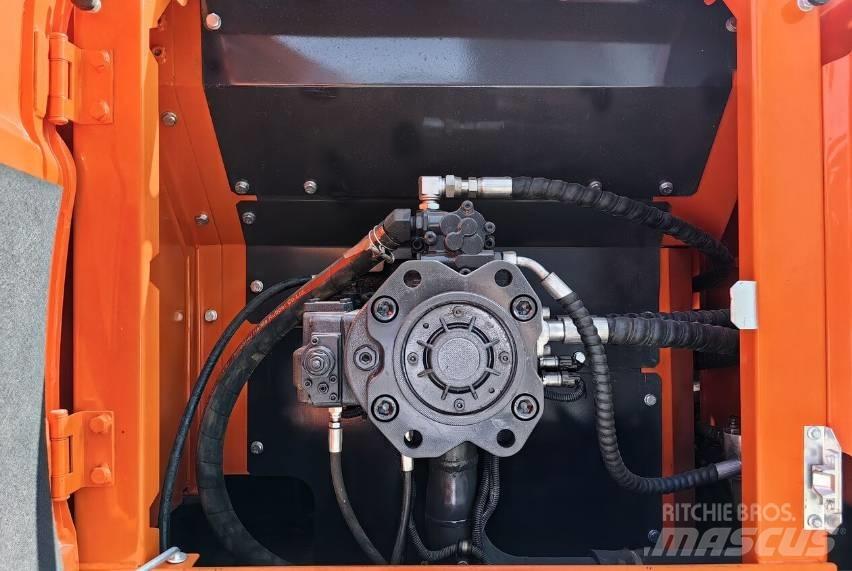 Doosan DX300 Vikšriniai ekskavatoriai