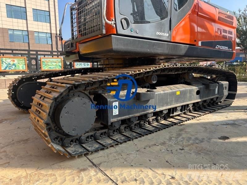 Doosan DX 225 LC-9C Vikšriniai ekskavatoriai