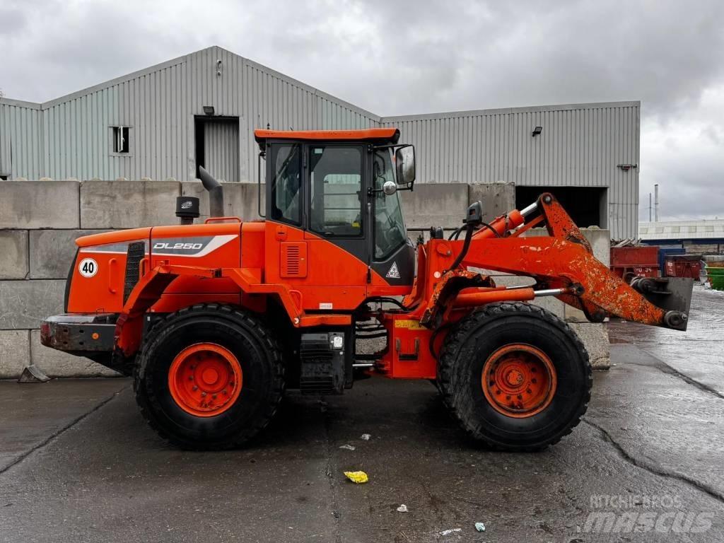 Doosan DL250-5 Naudoti ratiniai krautuvai