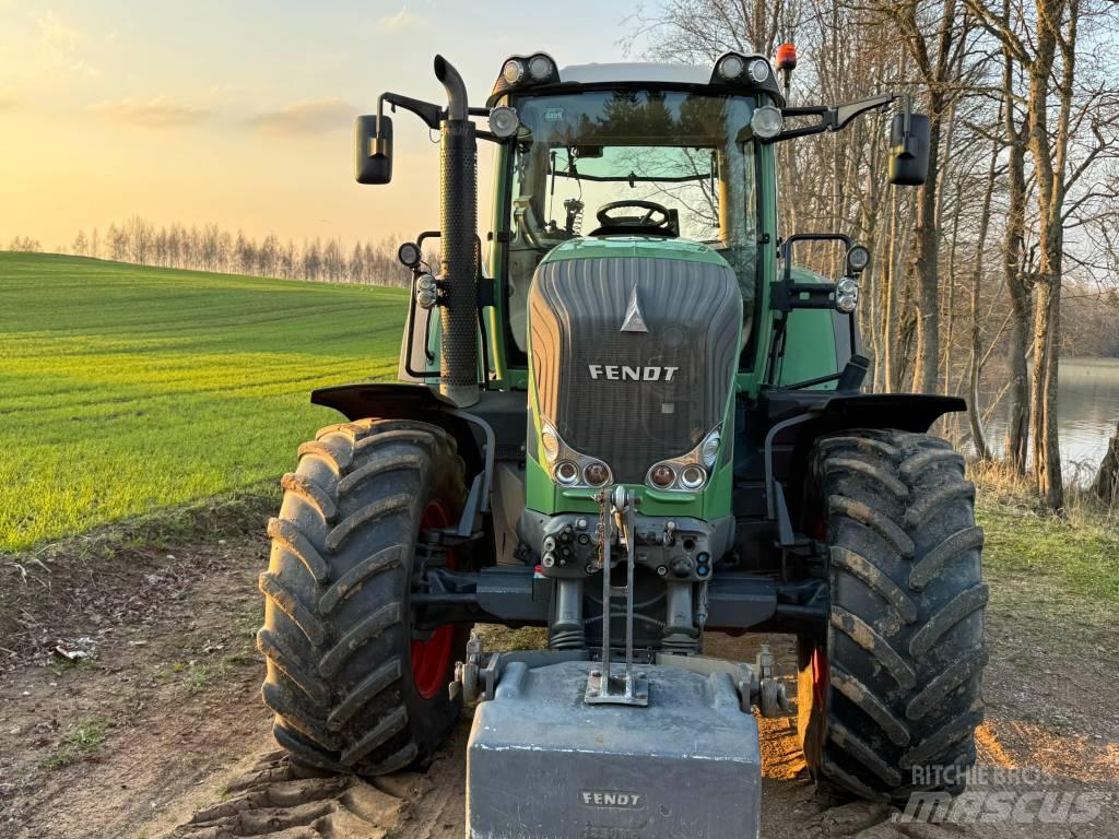 Fendt 822 Vario Traktoriai