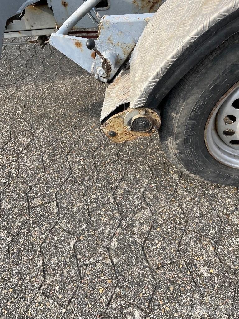 Omme Mini 12 EBJ Ant priekabų montuojamos kėlimo platformos