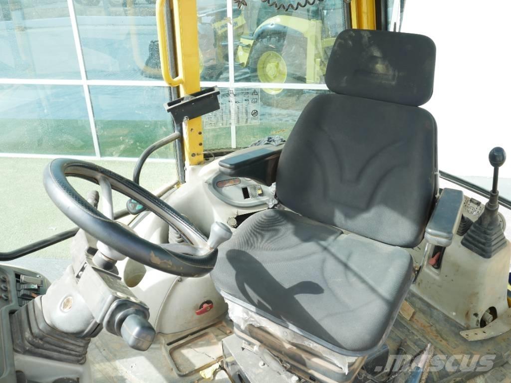 Komatsu WB 97 S-2 Ekskavatoriniai krautuvai