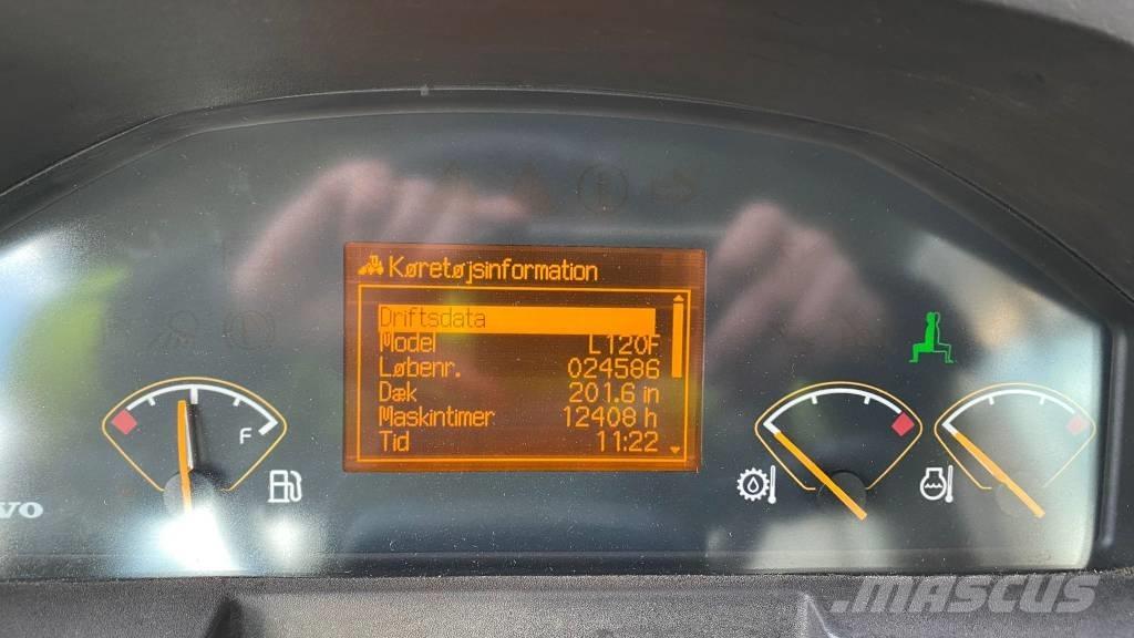 Volvo L 120 F Naudoti ratiniai krautuvai