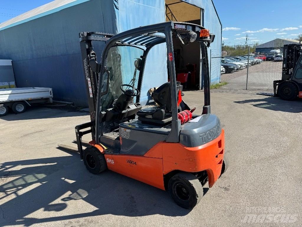 Toyota 8FBM20T Elektriniai šakiniai krautuvai