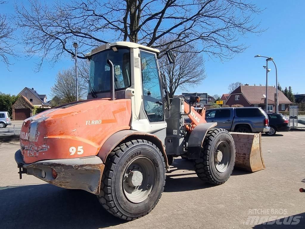 Atlas AR 95 Naudoti ratiniai krautuvai