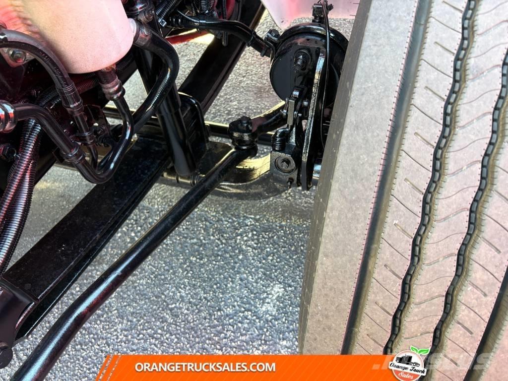 International 4300 Sunkvežimiai su dengtu kėbulu