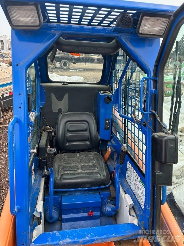 Bobcat S 70 Krautuvai su šoniniu pasukimu