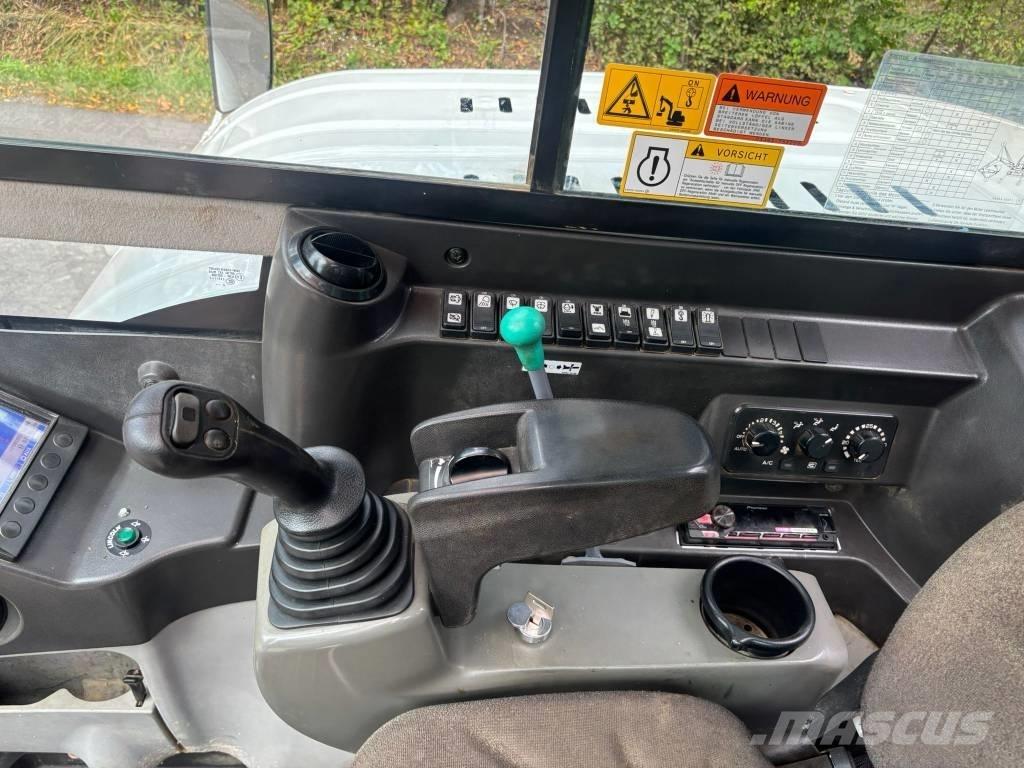 Takeuchi TB 290 Vidutinės galios ekskavatoriai 7-12 t