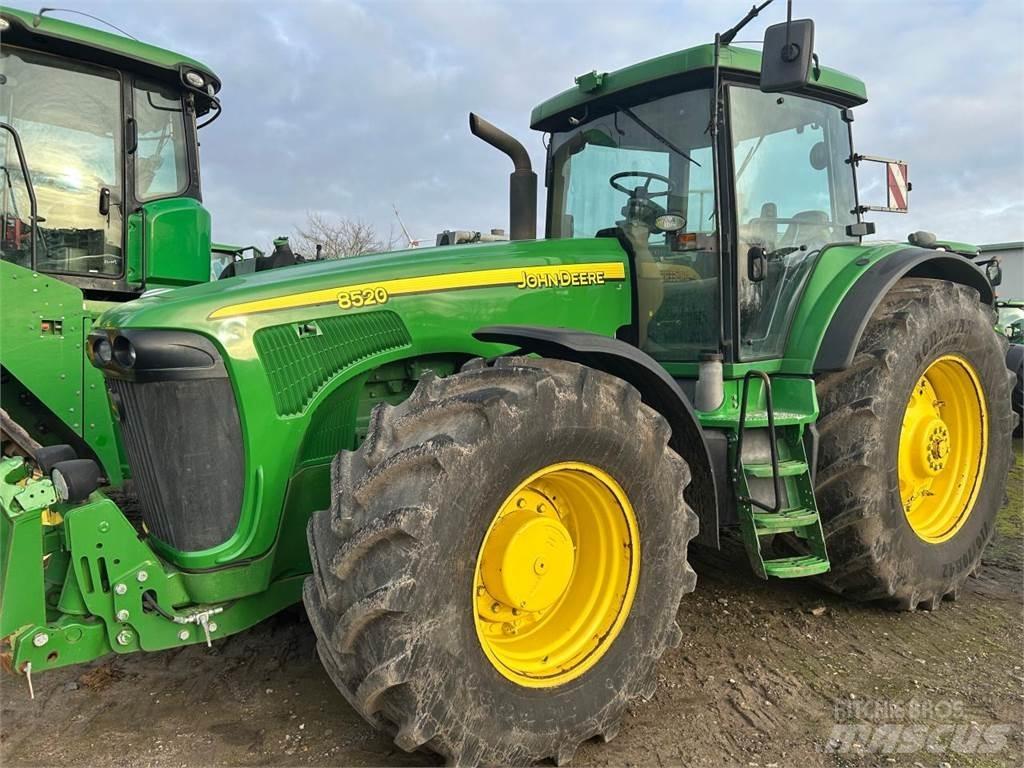 John Deere 8420 Traktoriai