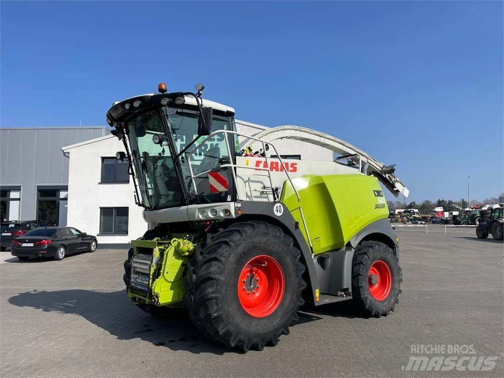 CLAAS Jaguar 940 Pašarų kombainai