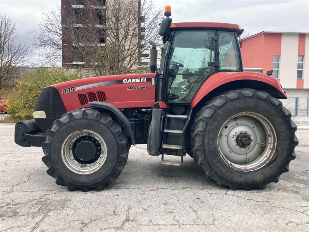 Case IH magnum 335 Traktoriai