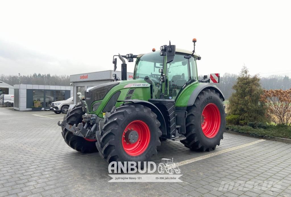 Fendt 720 Vario S4 Traktoriai
