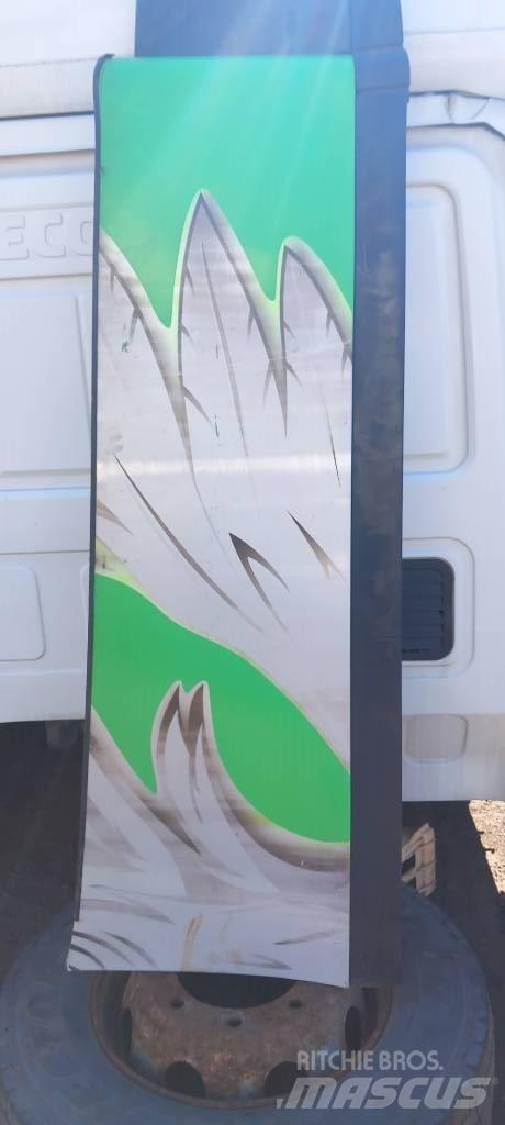 Scania G 400  1804935 Kabinos ir salonai