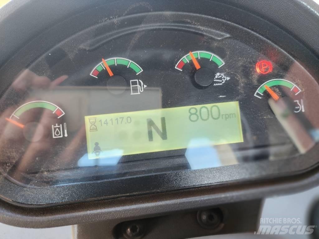 CAT 938M Naudoti ratiniai krautuvai