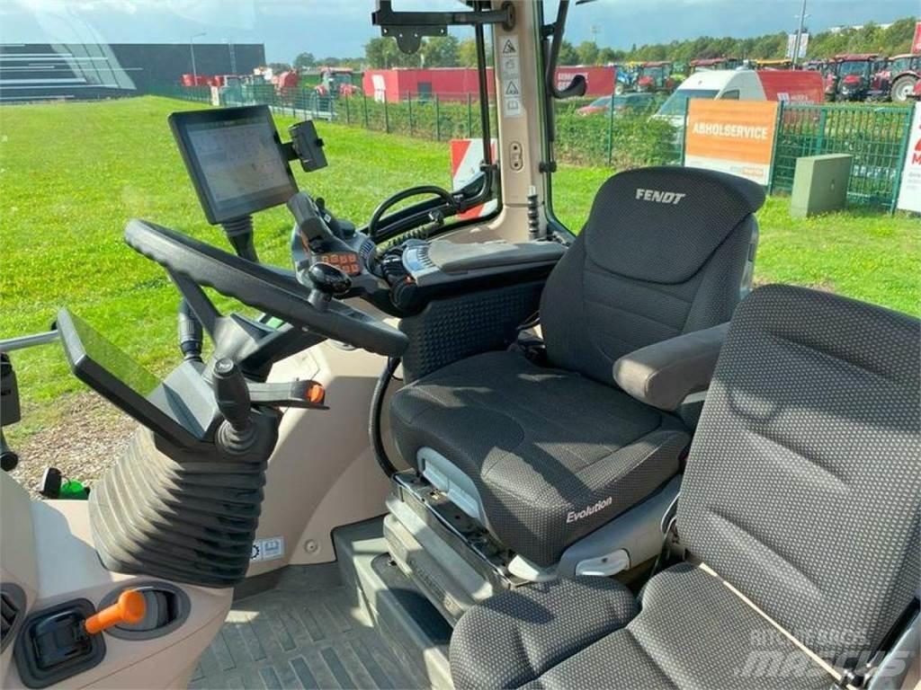 Fendt 724 PROFI+ Traktoriai