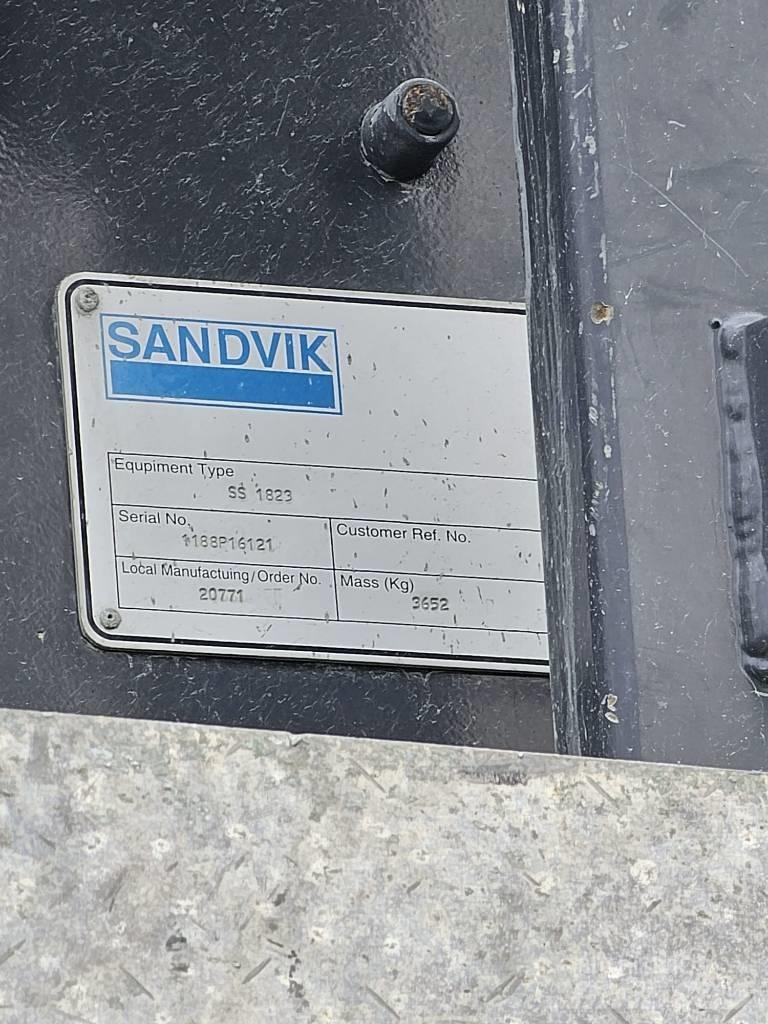 Sandvik UH 640 Mobilūs smulkintuvai