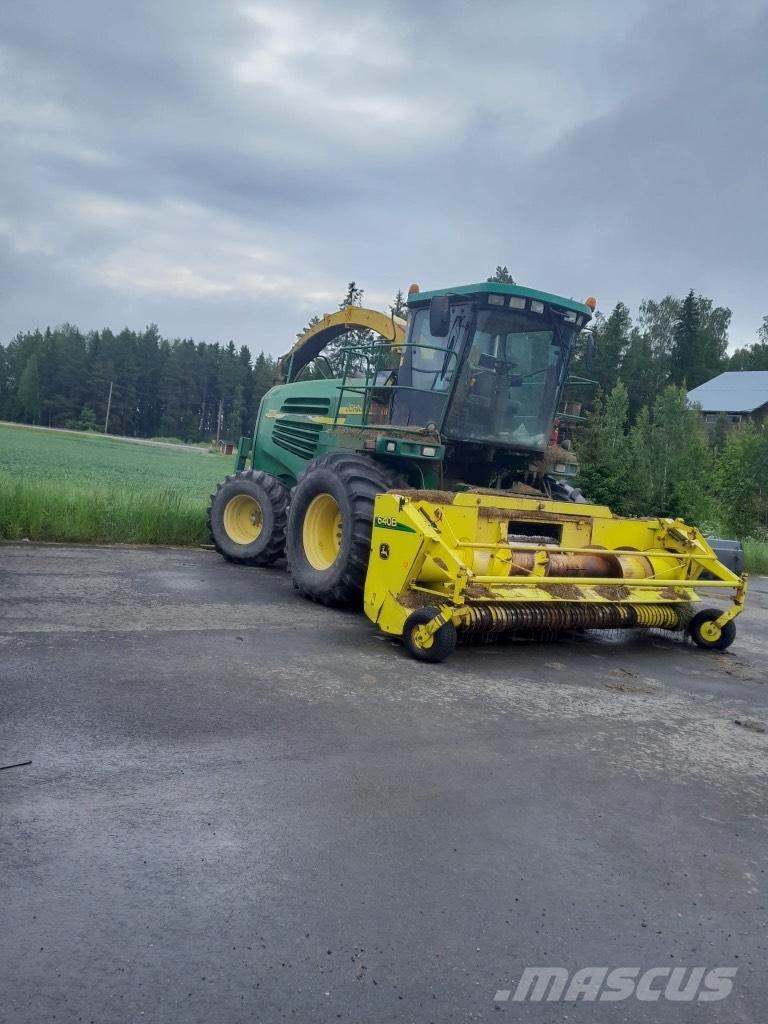 John Deere 7700 Pašarų ruošimo technika