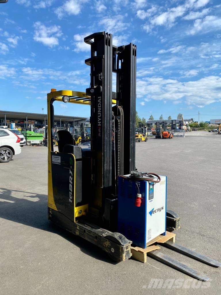 Hyundai 16BRJ-9 Šakiniai krautuvai su prailgintu keltuvu