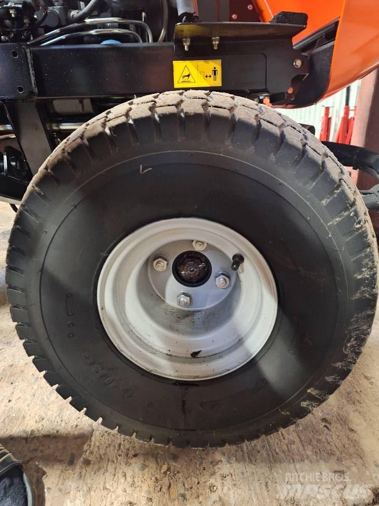 Jacobsen LF570 Savaeigės žoliapjovės