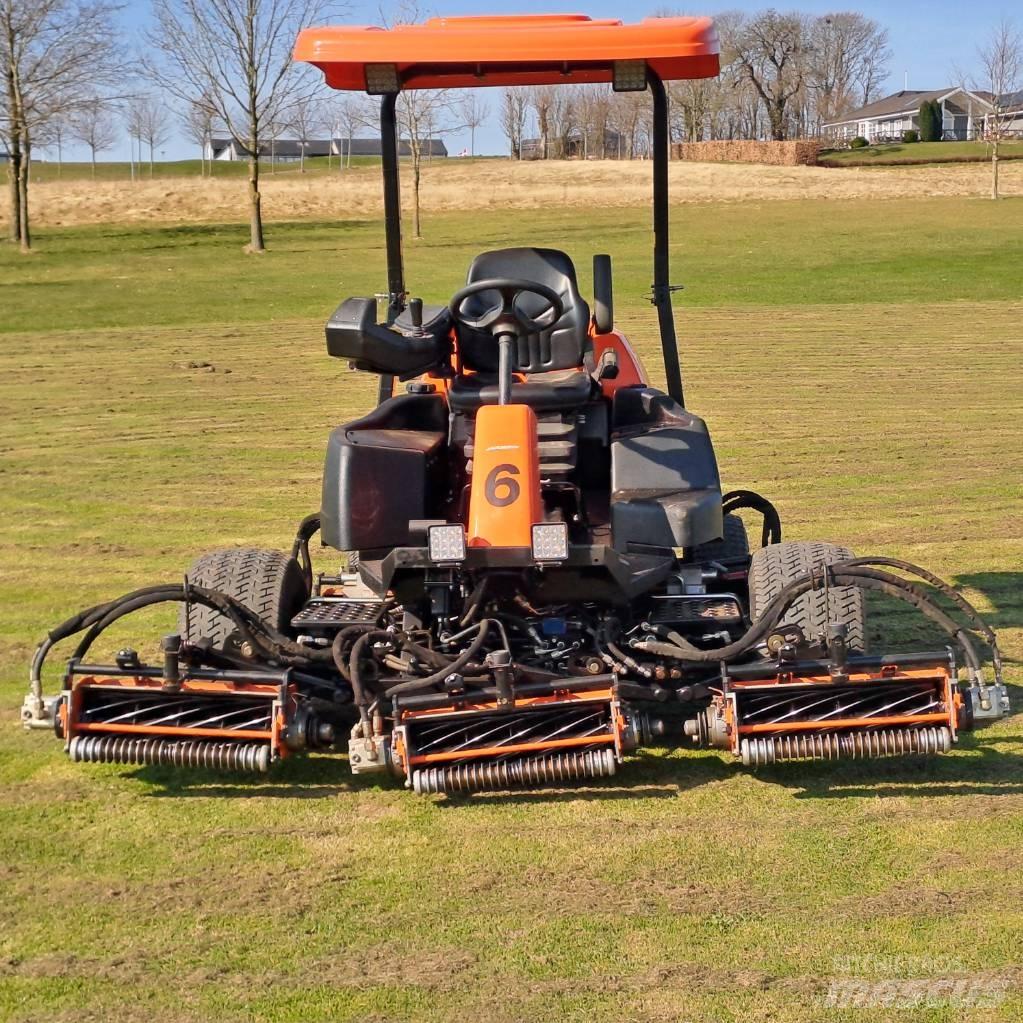 Jacobsen LF570 Savaeigės žoliapjovės