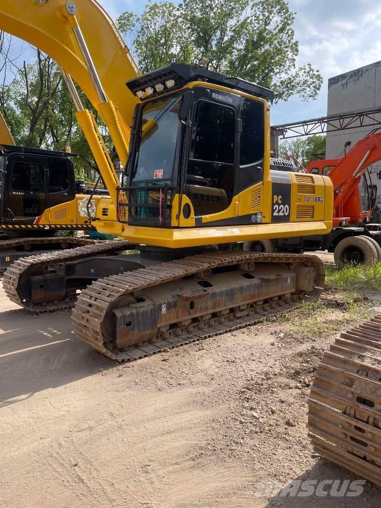 Komatsu PC 220-8 Vikšriniai ekskavatoriai