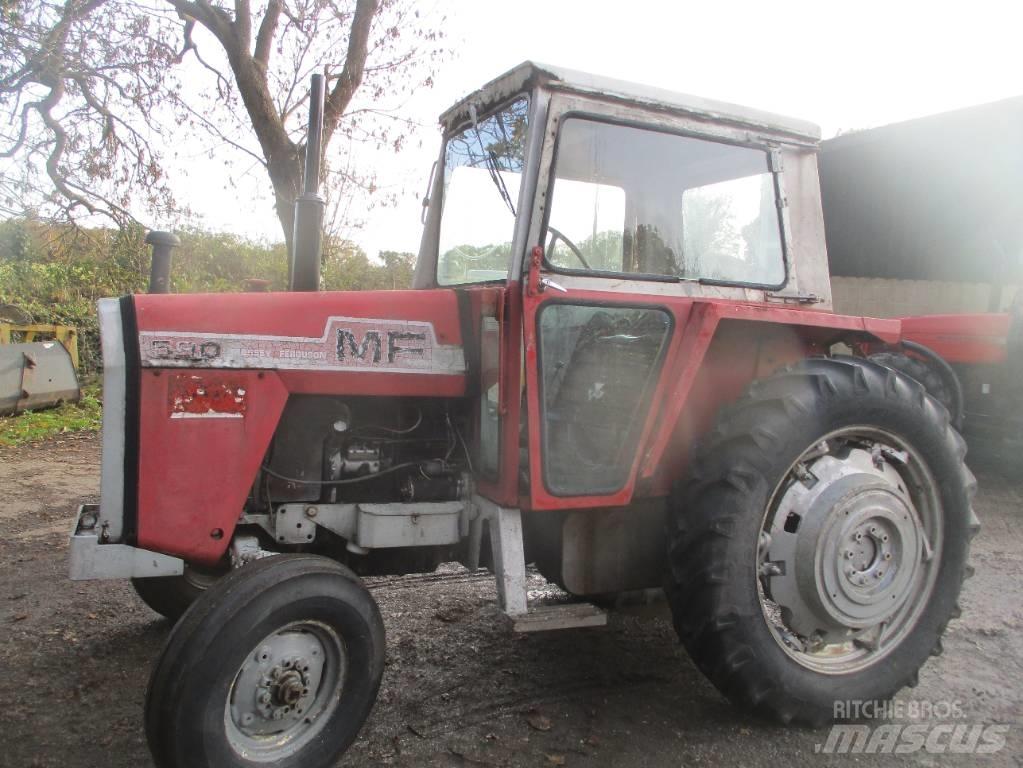 Massey Ferguson 590 Traktoriai