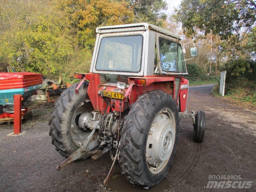 Massey Ferguson 590 Traktoriai