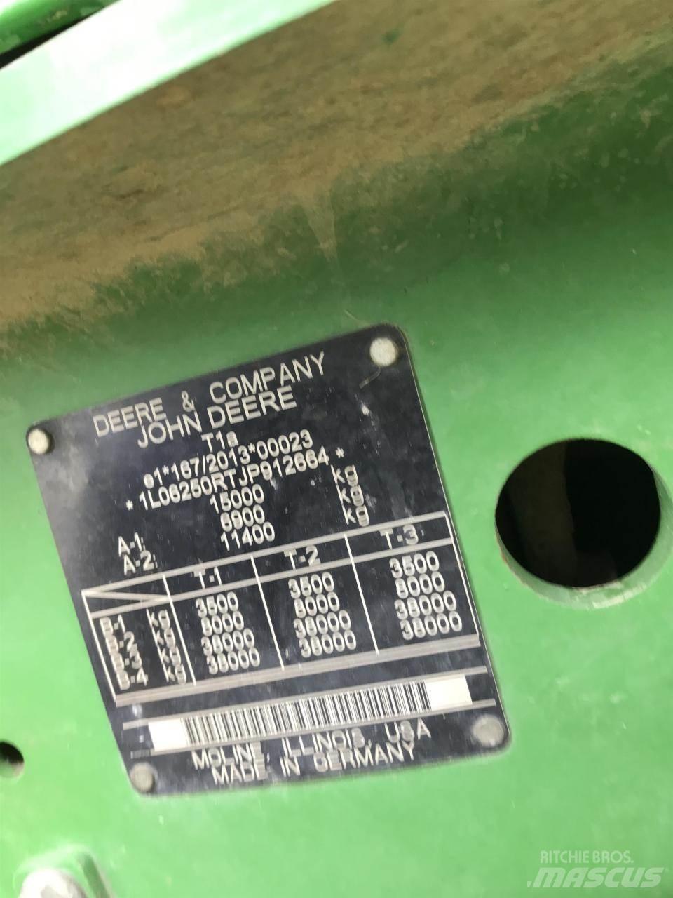 John Deere 6250R Traktoriai