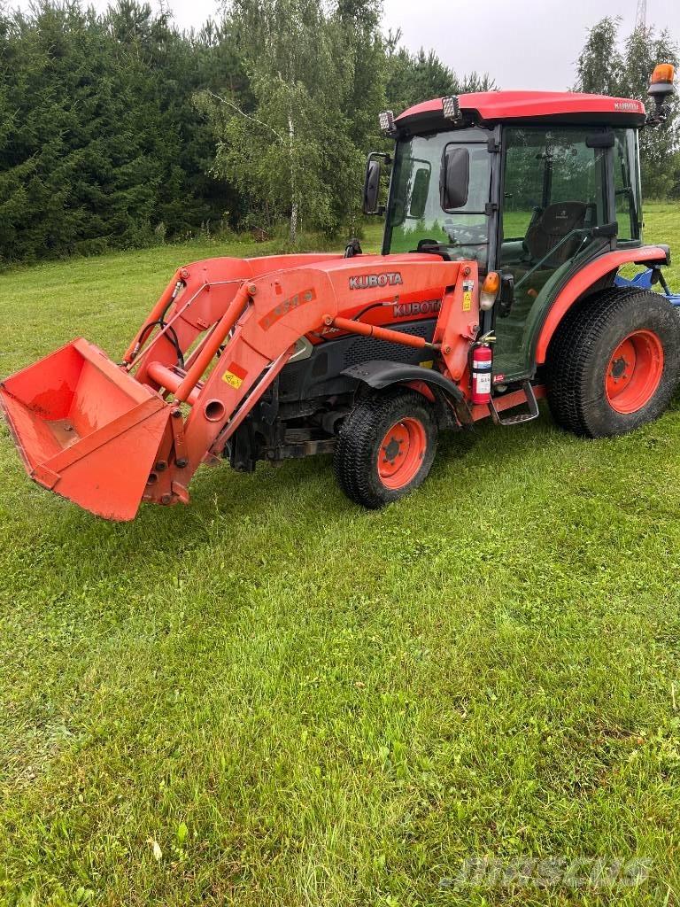 Kubota L 4240 Naudoti kompaktiški traktoriai