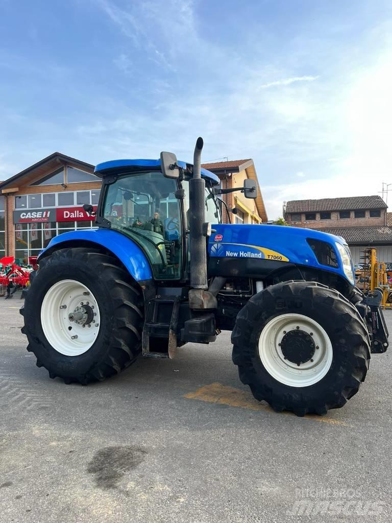 New Holland T 7060 Traktoriai