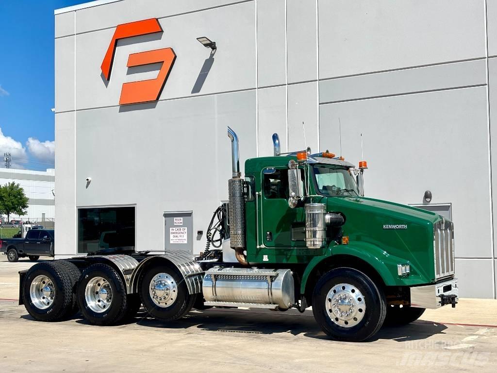 Kenworth T 800 Naudoti vilkikai