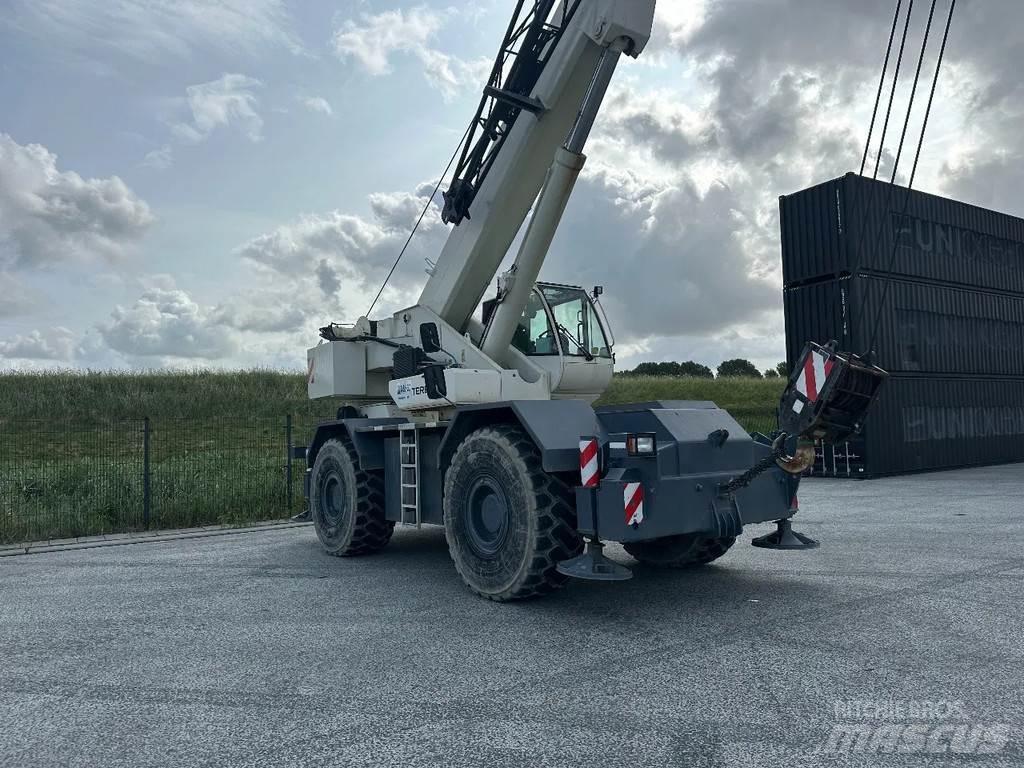 Terex A600 Neapdoroto reljefo kranai