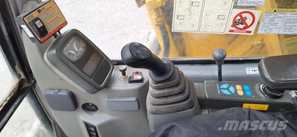 Kobelco E70SR Vikšriniai ekskavatoriai