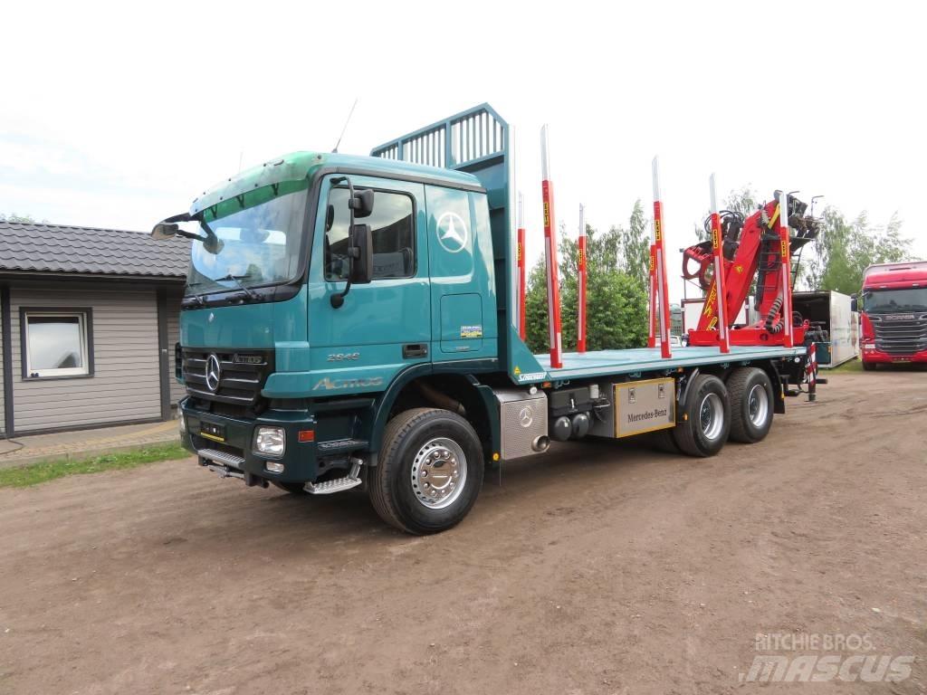 Mercedes-Benz 6X4 Miškovežių vilkikai