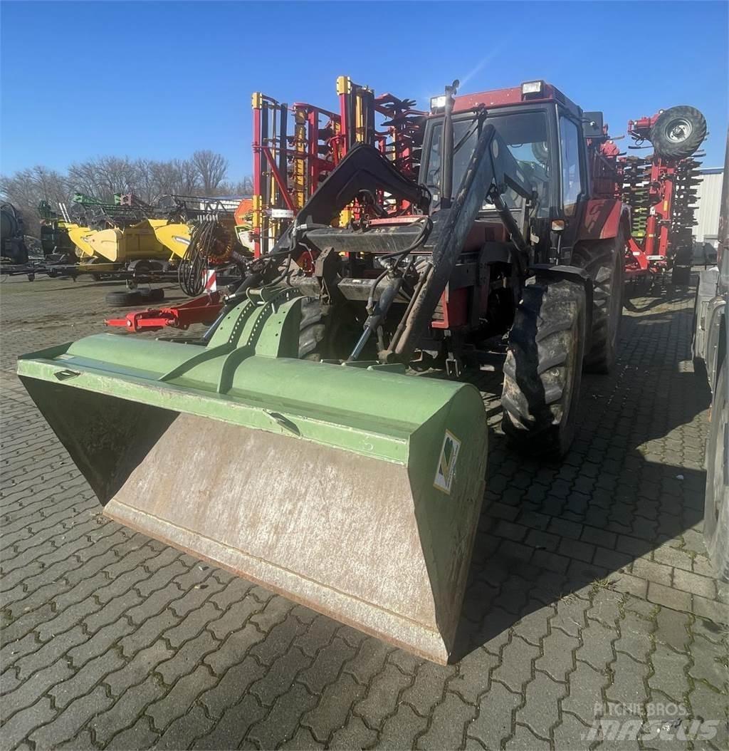 Case IH 856 XL Traktoriai