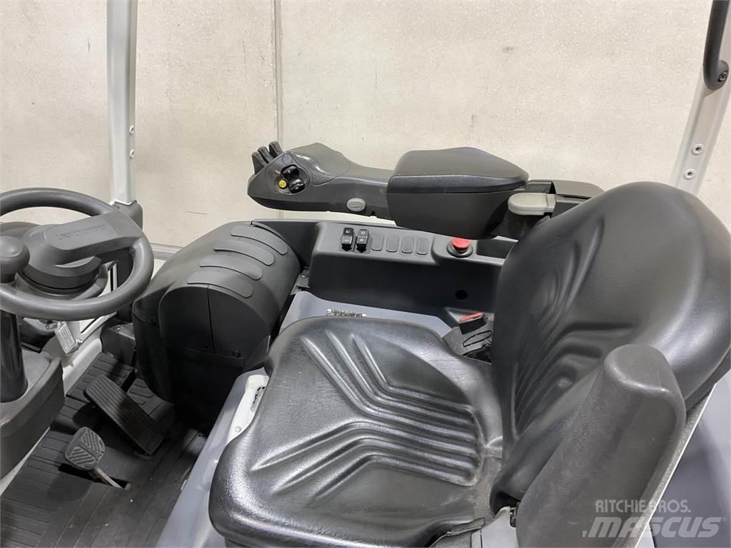 Nissan TX3-16 Elektriniai šakiniai krautuvai