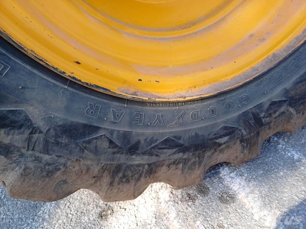 JCB 930-2 Visureigiai krautuvai