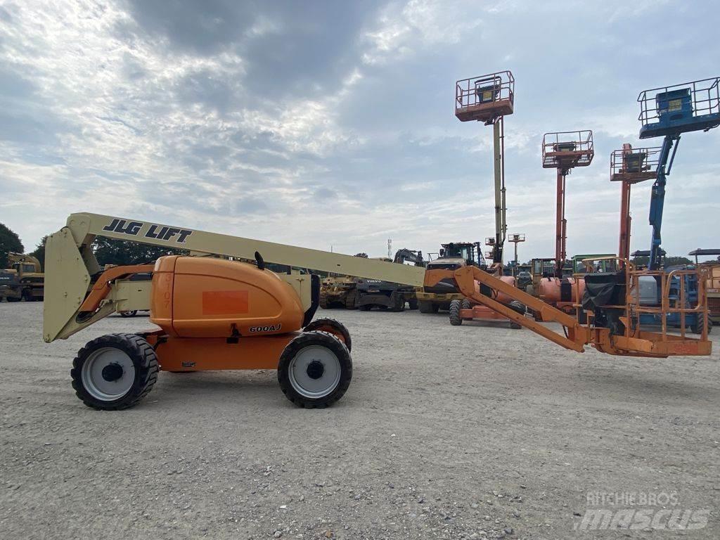JLG 600AJ Alkūniniai keltuvai