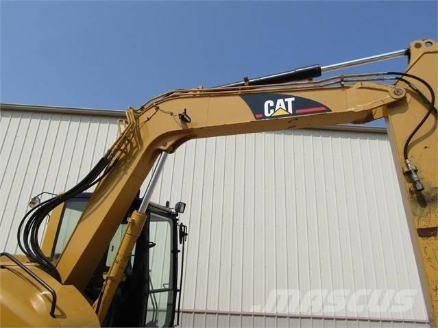 CAT 308 C Vidutinės galios ekskavatoriai 7-12 t