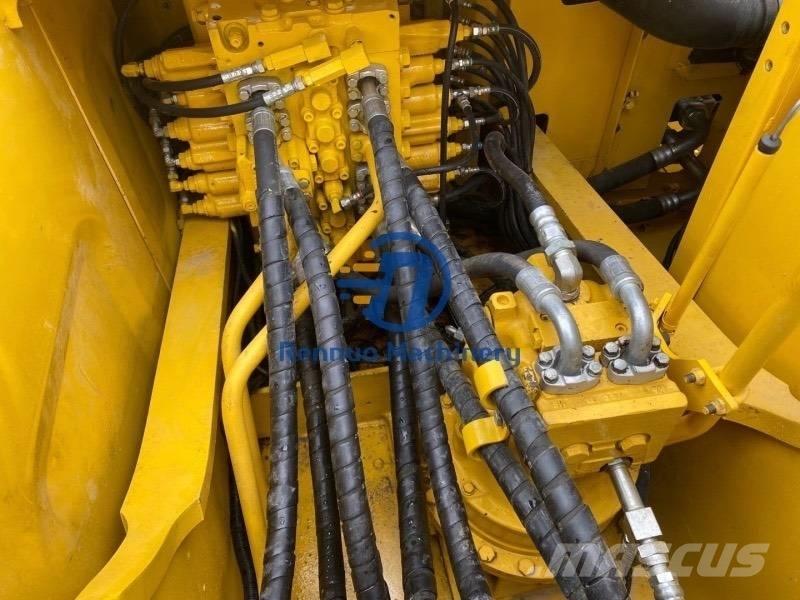 Komatsu PC200-7 Vikšriniai ekskavatoriai