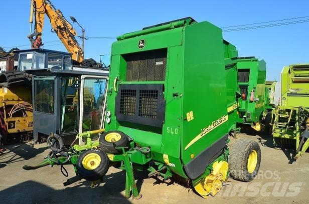 John Deere 592 Ritinių presai