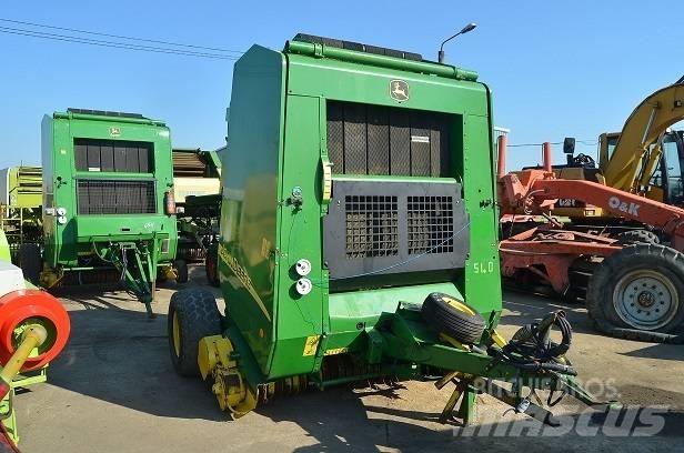 John Deere 592 Ritinių presai