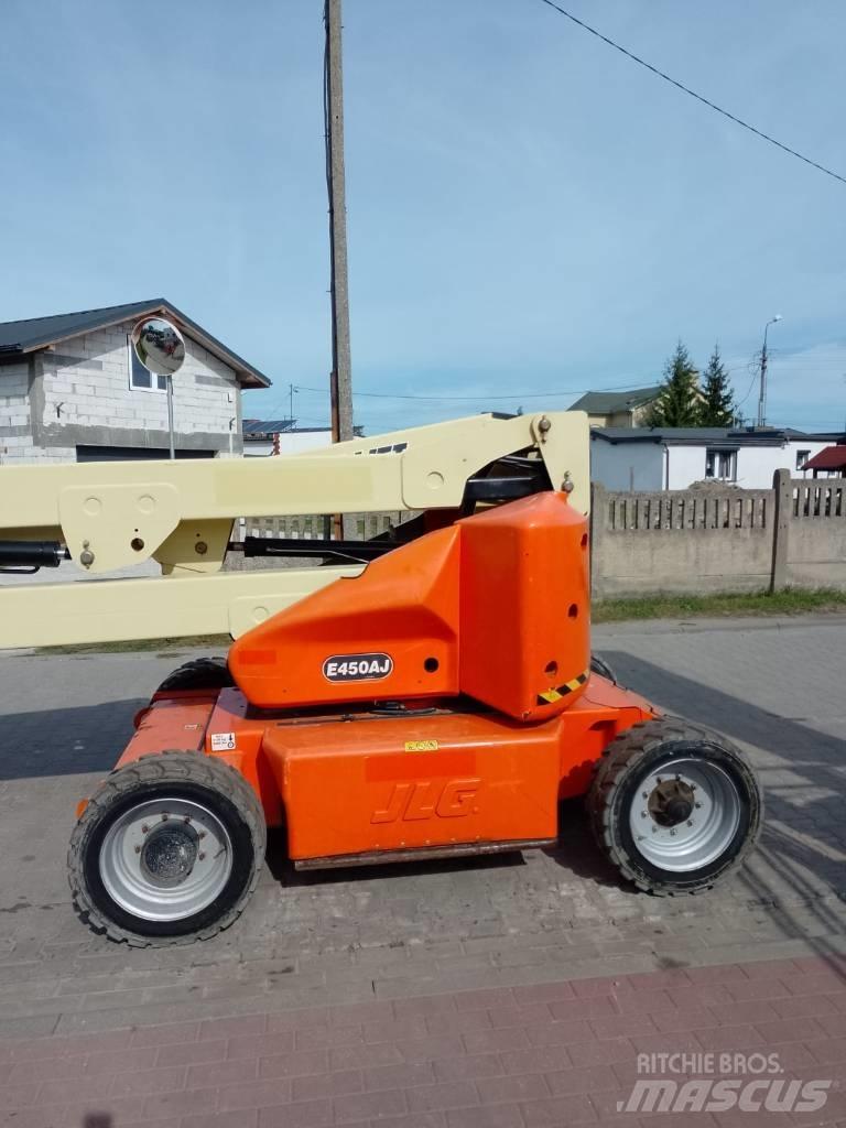JLG E 450 AJ Alkūniniai keltuvai