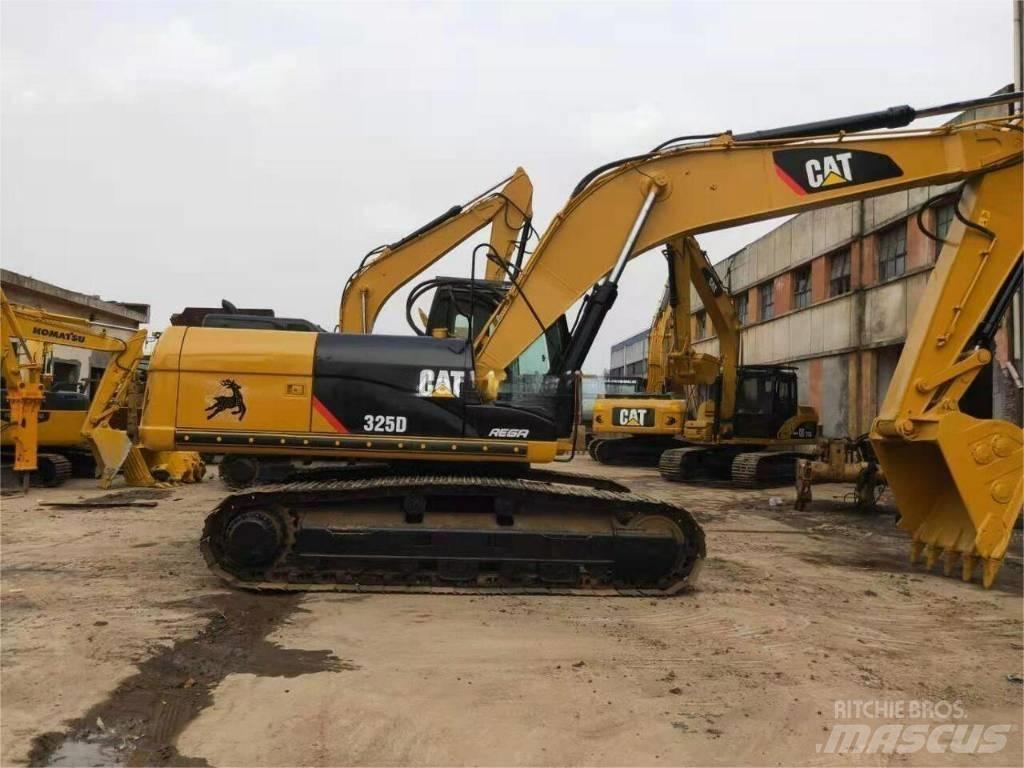CAT 325 D Vikšriniai ekskavatoriai