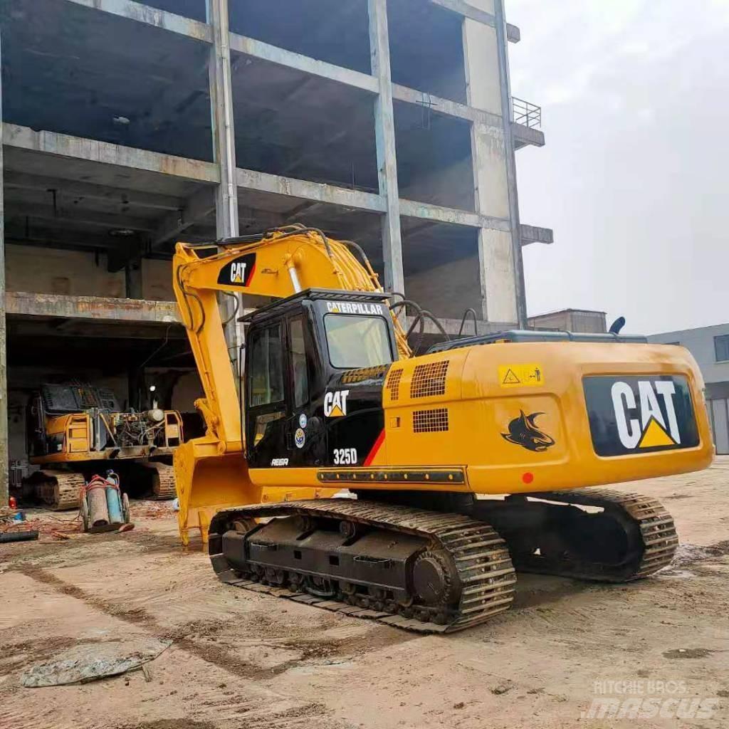 CAT 325 D Vikšriniai ekskavatoriai