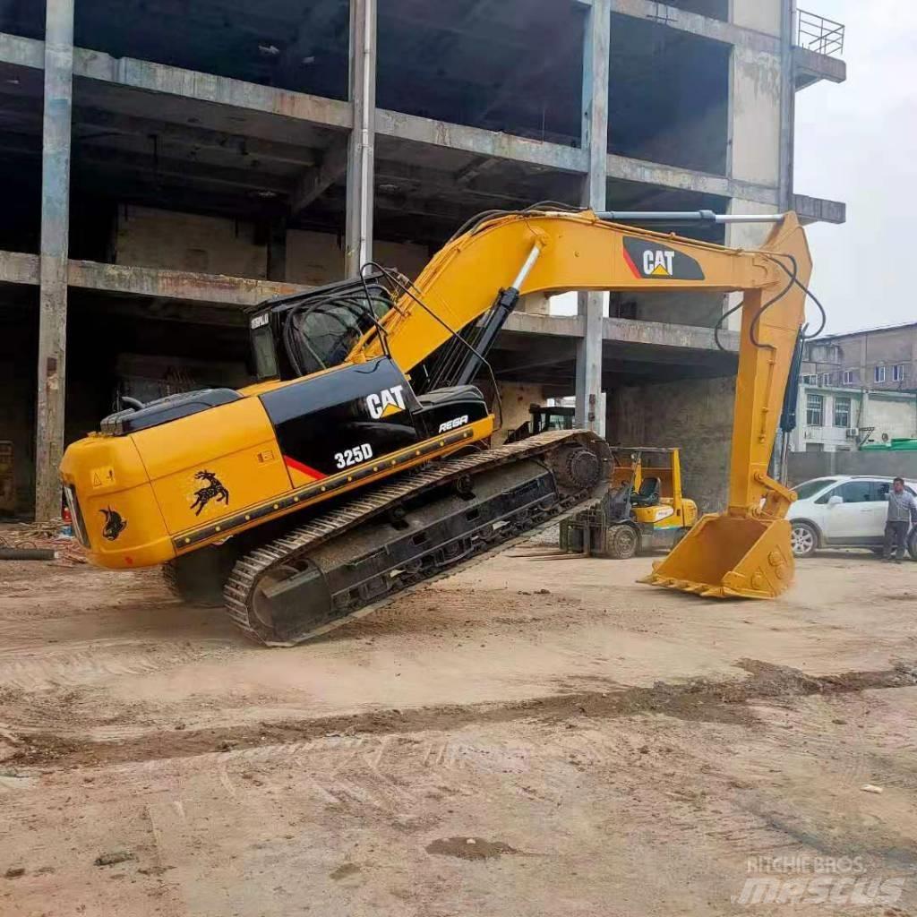 CAT 325 D Vikšriniai ekskavatoriai