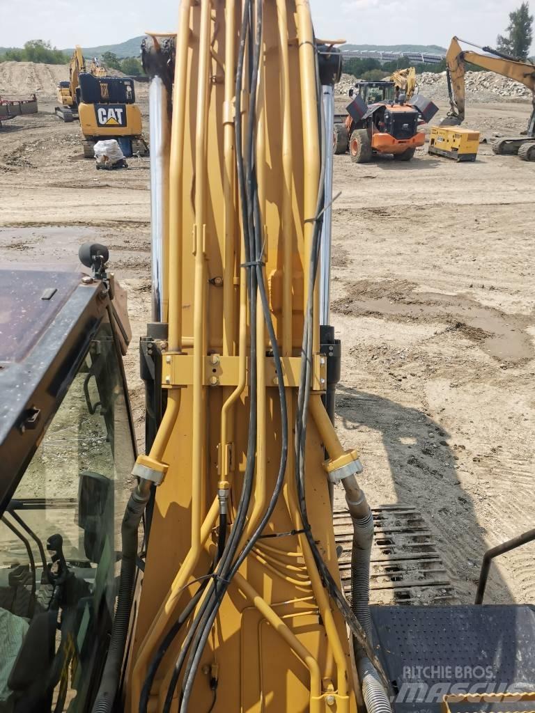 CAT 320 E Vikšriniai ekskavatoriai
